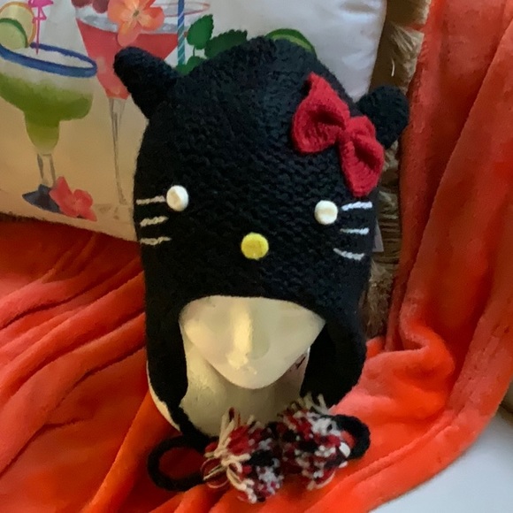 dazzlingdeals Other - Kitty wool Winter Hat